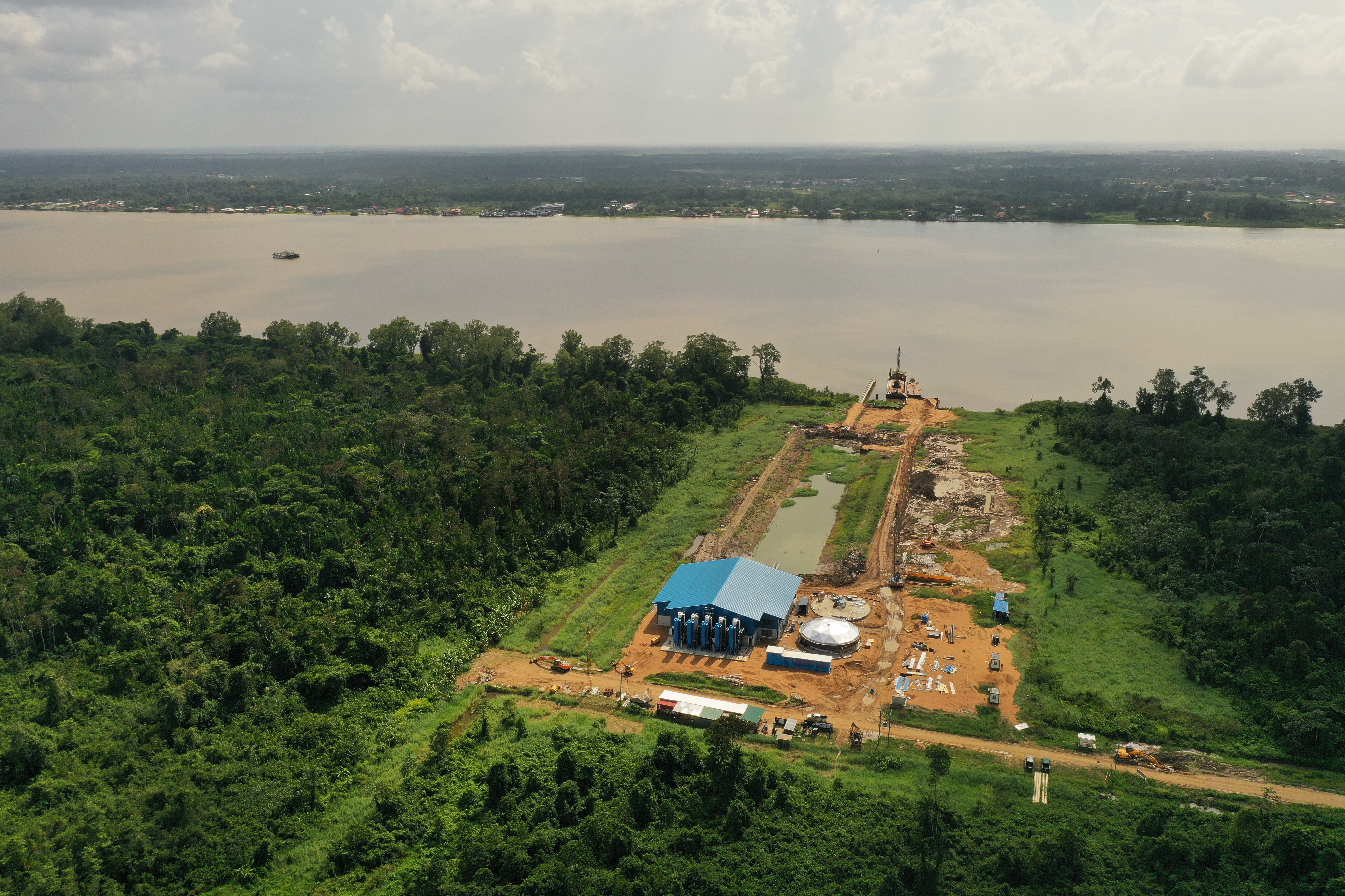 introductie foto Opening waterproductiecentrum Suriname